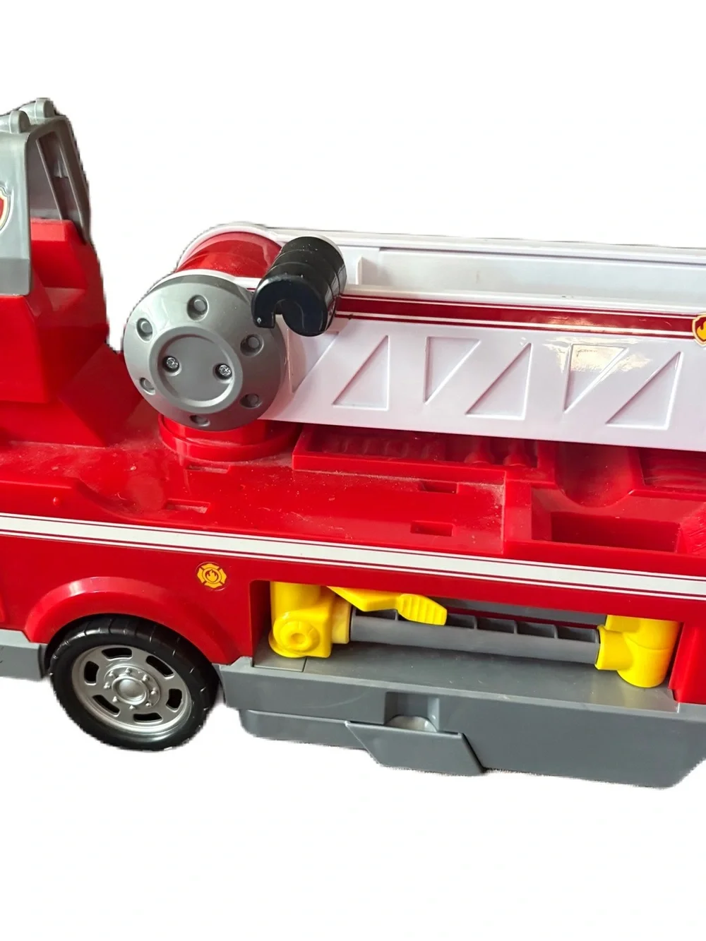 Paw Patrol Ultimate Rescue Fire Truck Large Extendable Ladder Toy